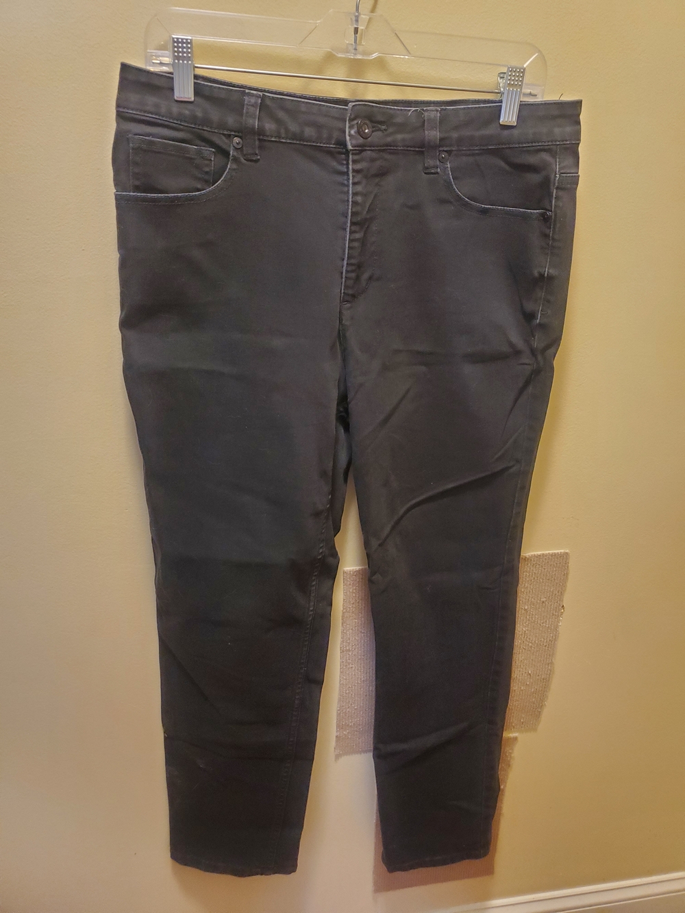 Liz Claiborne Black Cropped Stretch Skinny Jeans